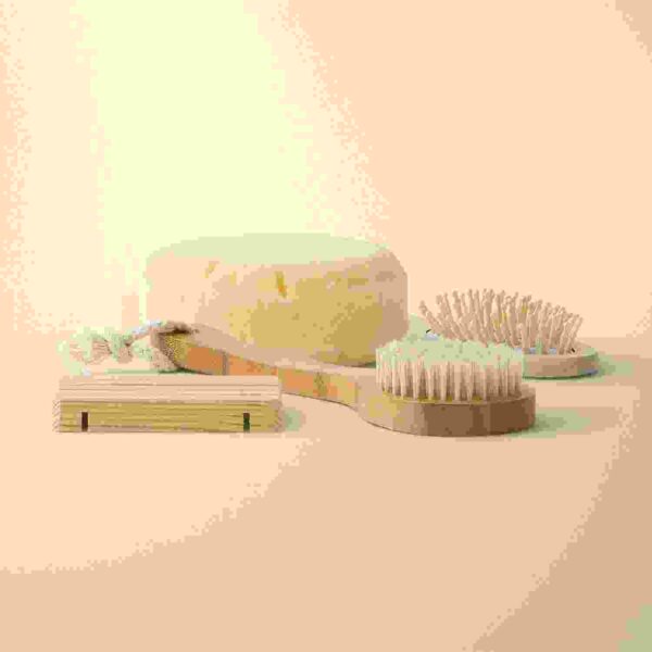 wood comb and yoga sponge